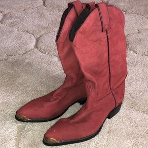 Women’s cowboy boots red size 7